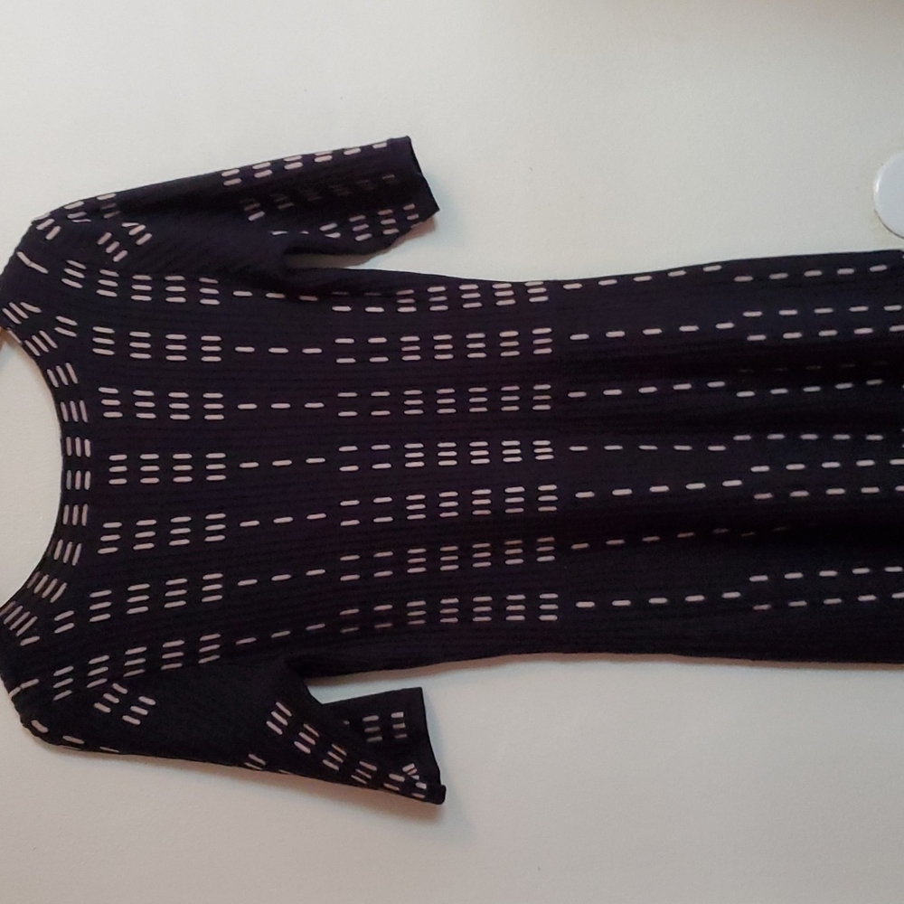 BLACK KNIT DRESS